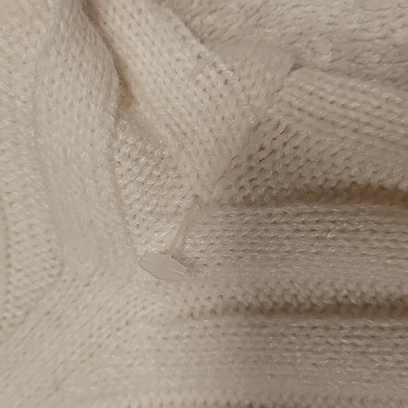 NWOT, Sanctuary Women's Cream Turtleneck Sweater - Picture 15 of 15